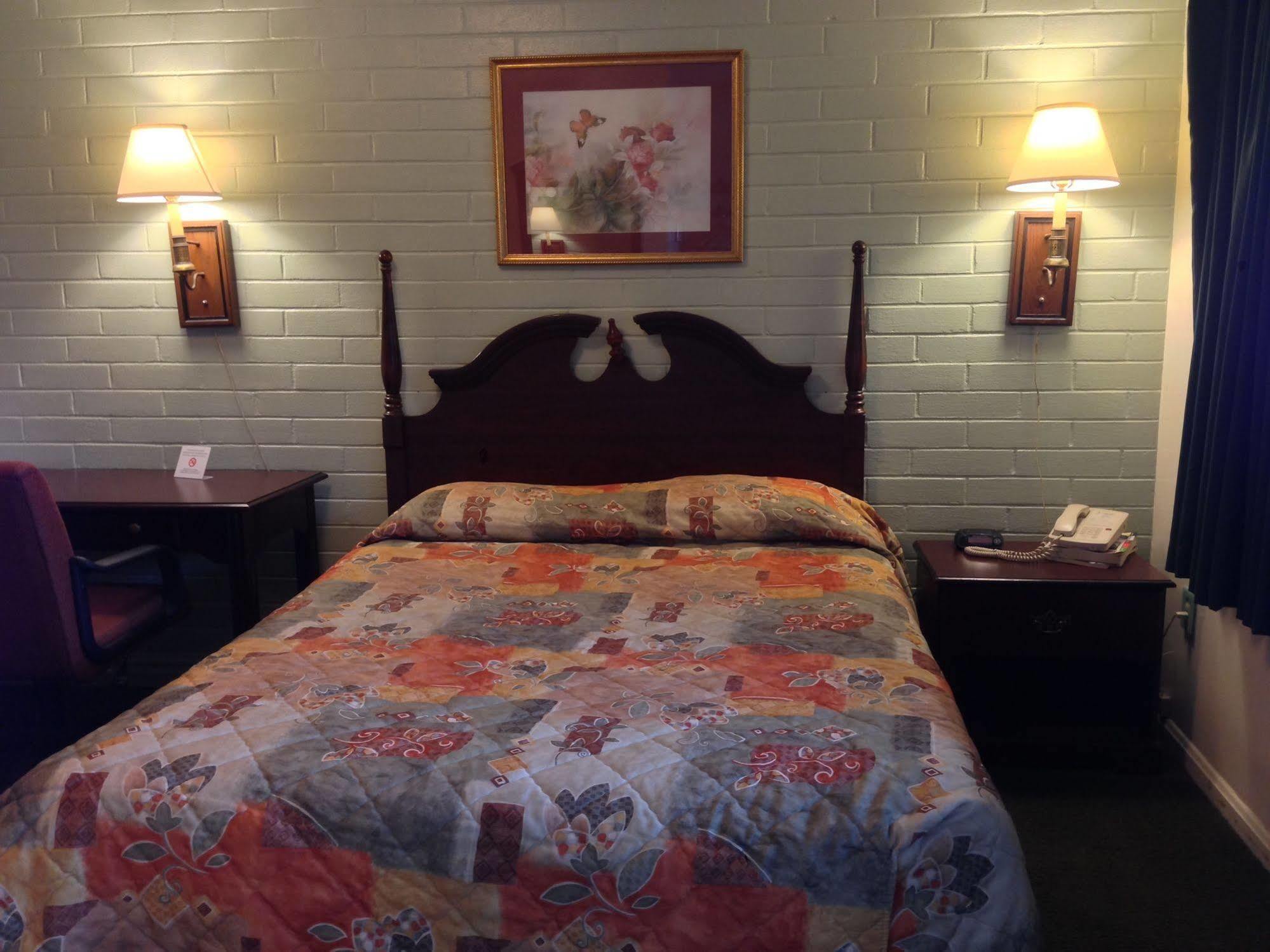 Villa Rosa Motel Painesville Luaran gambar